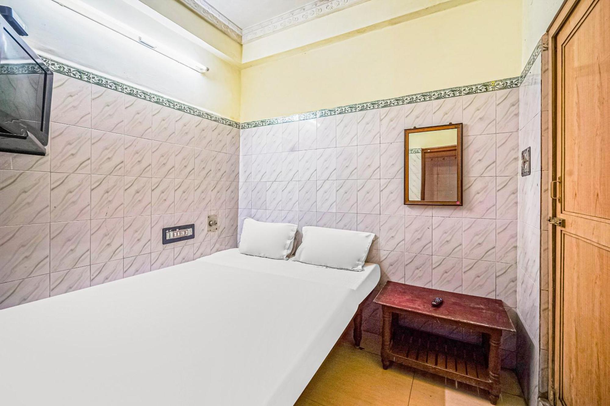 Hotel Spot On Venkata Sai Residency Tirupati Exterior foto