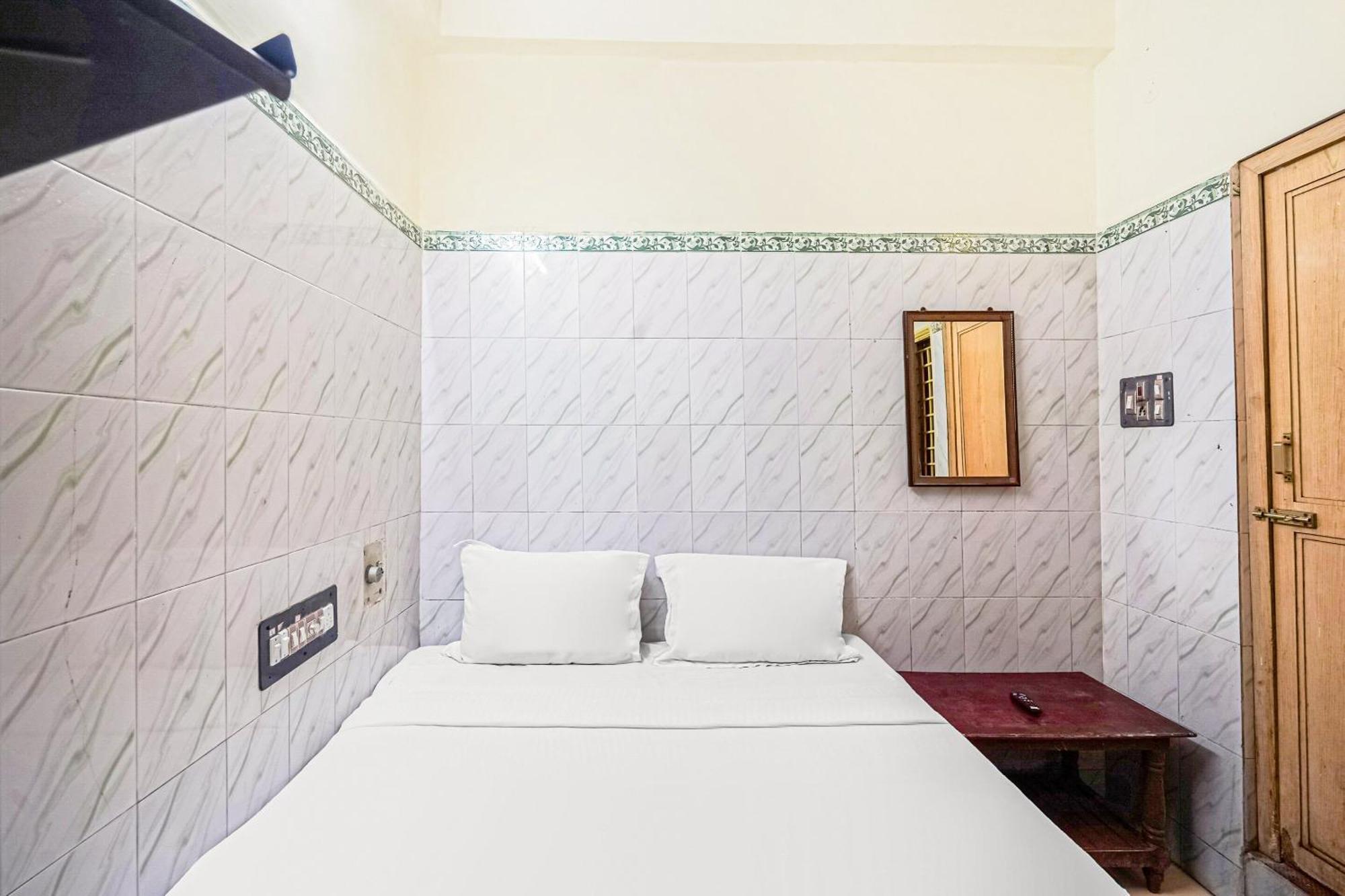 Hotel Spot On Venkata Sai Residency Tirupati Exterior foto